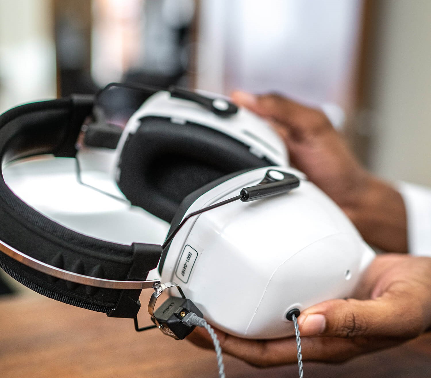 Kuduwave Prime boothless audiometer for on-site hearing testing